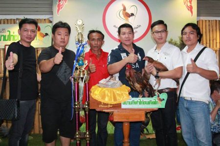 ซุ้มขุนนิล เลี้ยงโดย ซุ้มอนันเรืองโรจน์ ซุ้มขุนนิล เลี้ยงโดย ซุ้มอนันเรืองโรจน์